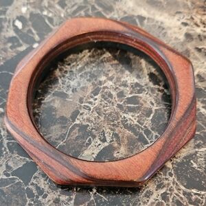 Vintage Hexagonal Wood & Black Resin Bangle – 70s Modernist Geometric Bracelet